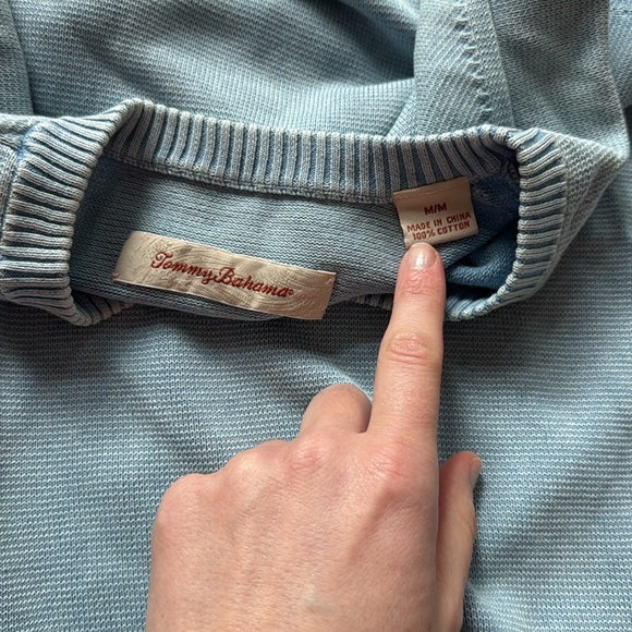 NWOT Tommy Bahamas Sweater in Medium - Picture 4 of 9